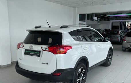 Toyota RAV4, 2015 год, 1 885 000 рублей, 6 фотография