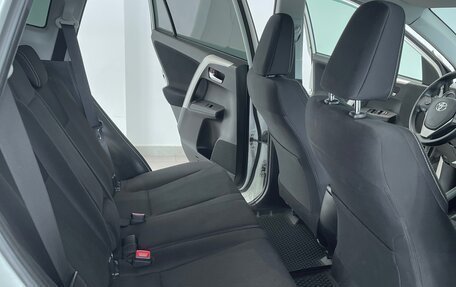 Toyota RAV4, 2015 год, 1 885 000 рублей, 16 фотография