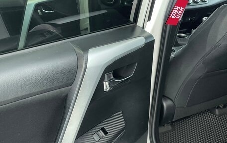 Toyota RAV4, 2015 год, 1 885 000 рублей, 17 фотография