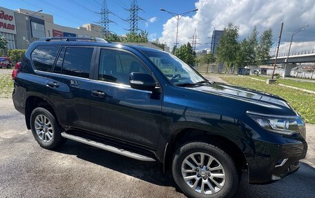 Toyota Land Cruiser Prado 150 рестайлинг 2, 2018 год, 5 750 000 рублей, 1 фотография
