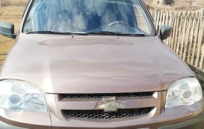 Chevrolet Niva I рестайлинг, 2013 год, 650 000 рублей, 1 фотография