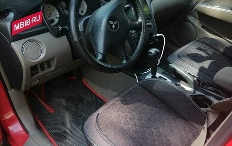 Mitsubishi Outlander III рестайлинг 3, 2002 год, 700 000 рублей, 14 фотография