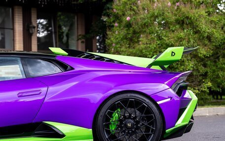 Lamborghini Huracán, 2022 год, 37 000 000 рублей, 4 фотография