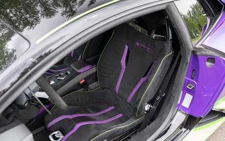 Lamborghini Huracán, 2022 год, 37 000 000 рублей, 12 фотография