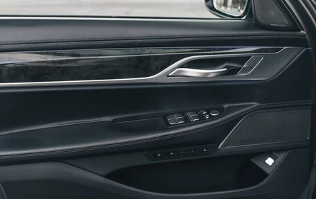 BMW 7 серия, 2021 год, 5 900 000 рублей, 17 фотография