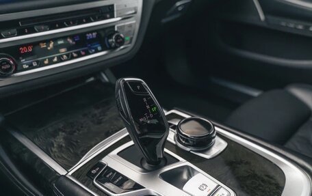 BMW 7 серия, 2021 год, 5 900 000 рублей, 21 фотография