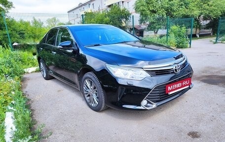 Toyota Camry, 2017 год, 2 234 000 рублей, 3 фотография