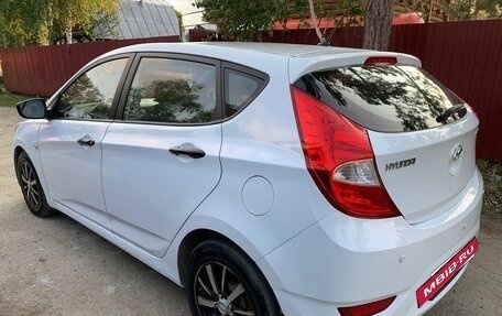 Hyundai Solaris II рестайлинг, 2012 год, 750 000 рублей, 4 фотография
