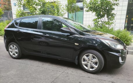 Hyundai Solaris II рестайлинг, 2014 год, 800 000 рублей, 4 фотография