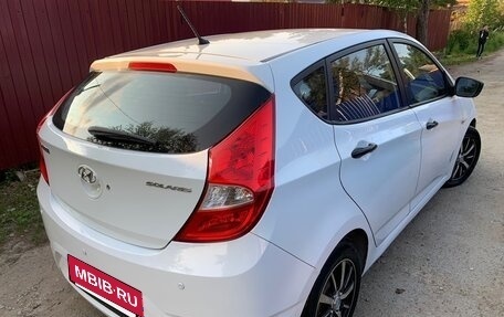 Hyundai Solaris II рестайлинг, 2012 год, 750 000 рублей, 3 фотография