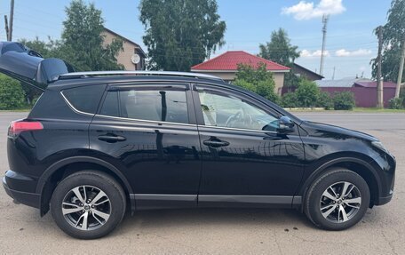 Toyota RAV4, 2018 год, 3 100 000 рублей, 2 фотография
