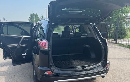 Toyota RAV4, 2018 год, 3 100 000 рублей, 20 фотография