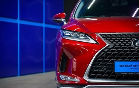 Lexus RX IV рестайлинг, 2021 год, 5 800 000 рублей, 16 фотография