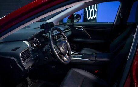 Lexus RX IV рестайлинг, 2021 год, 5 800 000 рублей, 29 фотография