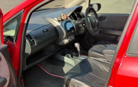 Honda Fit III, 2005 год, 435 000 рублей, 10 фотография
