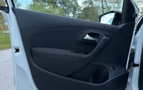 Volkswagen Polo VI (EU Market), 2014 год, 999 999 рублей, 10 фотография