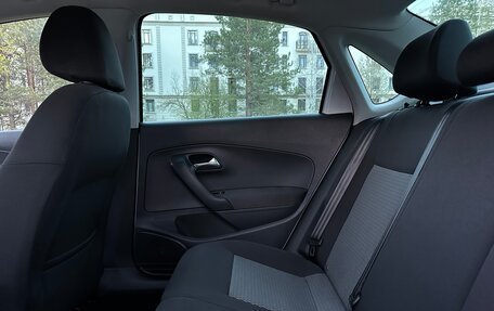 Volkswagen Polo VI (EU Market), 2014 год, 999 999 рублей, 25 фотография