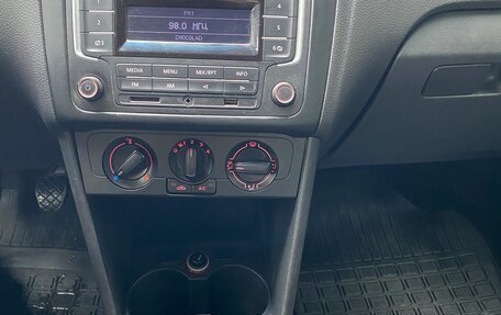 Volkswagen Polo VI (EU Market), 2015 год, 850 000 рублей, 16 фотография
