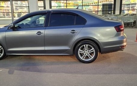 Volkswagen Jetta VI, 2016 год, 1 250 000 рублей, 2 фотография