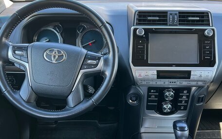 Toyota Land Cruiser Prado 150 рестайлинг 2, 2018 год, 5 750 000 рублей, 6 фотография