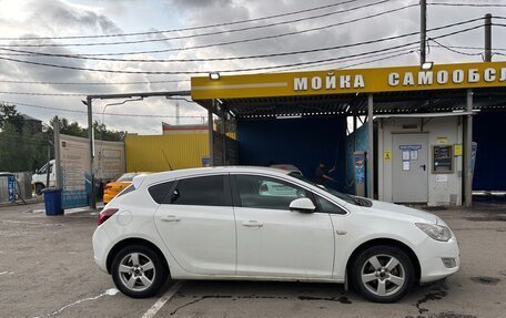 Opel Astra J, 2012 год, 650 000 рублей, 2 фотография