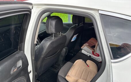 Opel Astra J, 2012 год, 650 000 рублей, 10 фотография