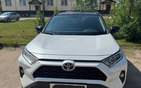 Toyota RAV4, 2022 год, 3 750 000 рублей, 3 фотография