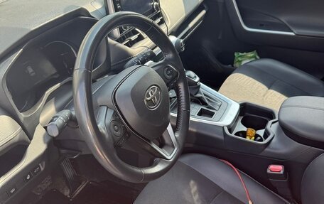 Toyota RAV4, 2022 год, 3 750 000 рублей, 6 фотография