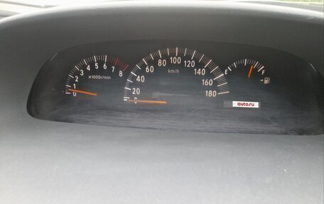 Toyota Nadia, 2001 год, 650 000 рублей, 18 фотография