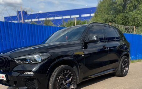 BMW X5, 2021 год, 9 000 000 рублей, 2 фотография
