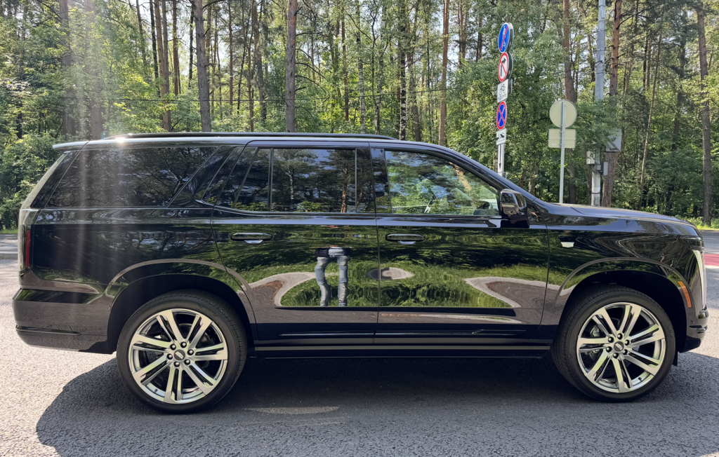 Cadillac Escalade V, 2025 год, 23 000 000 рублей, 5 фотография