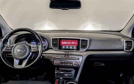 KIA Sportage IV рестайлинг, 2018 год, 2 350 000 рублей, 14 фотография