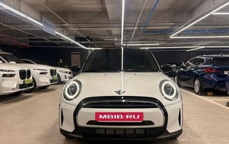 MINI Clubman, 2022 год, 2 057 080 рублей, 2 фотография