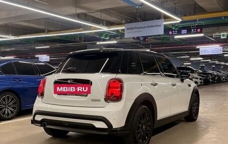 MINI Clubman, 2022 год, 2 057 080 рублей, 3 фотография
