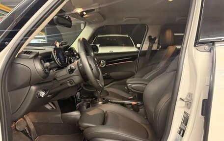 MINI Clubman, 2022 год, 2 057 080 рублей, 6 фотография