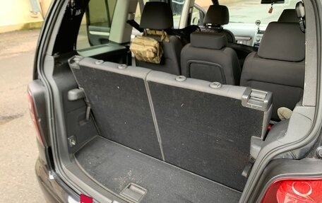 Volkswagen Touran III, 2008 год, 900 000 рублей, 13 фотография