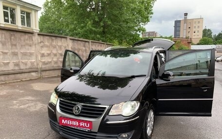 Volkswagen Touran III, 2008 год, 900 000 рублей, 15 фотография