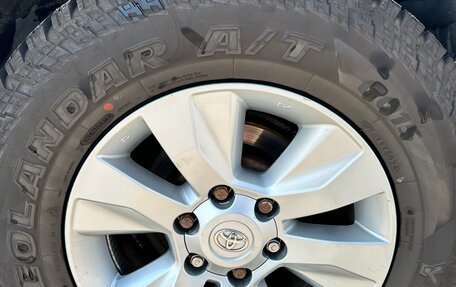 Toyota Land Cruiser Prado 120 рестайлинг, 2008 год, 1 500 000 рублей, 19 фотография