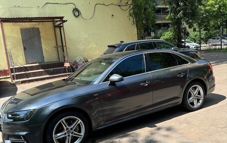 Audi A4, 2017 год, 2 800 000 рублей, 3 фотография
