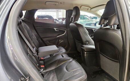 Volvo V40 Cross Country I, 2013 год, 1 595 000 рублей, 10 фотография