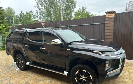 Mitsubishi L200 IV рестайлинг, 2022 год, 4 000 000 рублей, 2 фотография