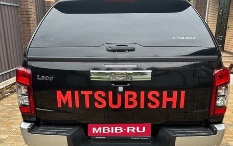 Mitsubishi L200 IV рестайлинг, 2022 год, 4 000 000 рублей, 8 фотография