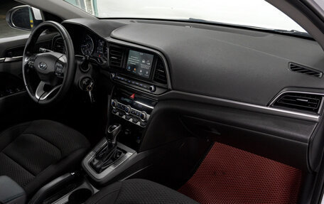 Hyundai Elantra VI рестайлинг, 2020 год, 1 695 000 рублей, 15 фотография