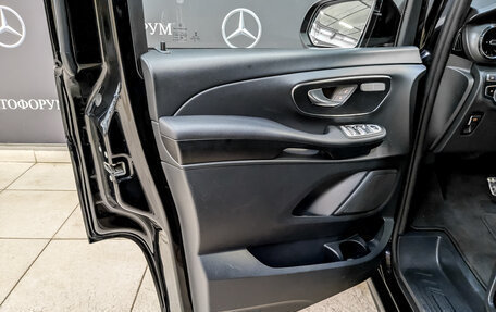 Mercedes-Benz V-Класс, 2022 год, 7 000 000 рублей, 20 фотография