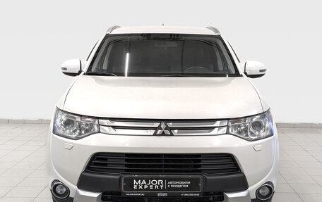 Mitsubishi Outlander III рестайлинг 3, 2014 год, 1 490 000 рублей, 2 фотография