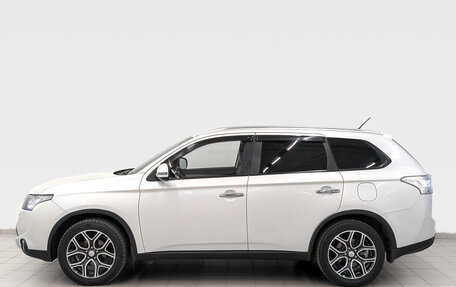 Mitsubishi Outlander III рестайлинг 3, 2014 год, 1 490 000 рублей, 8 фотография