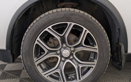 Mitsubishi Outlander III рестайлинг 3, 2014 год, 1 490 000 рублей, 12 фотография