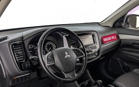 Mitsubishi Outlander III рестайлинг 3, 2014 год, 1 490 000 рублей, 22 фотография