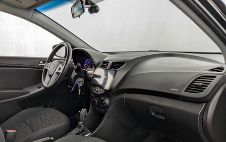 Hyundai Solaris II рестайлинг, 2015 год, 1 099 000 рублей, 11 фотография