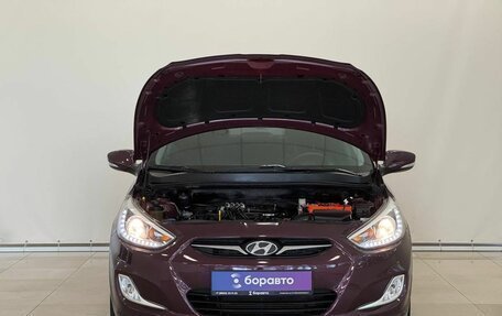 Hyundai Solaris II рестайлинг, 2013 год, 975 000 рублей, 4 фотография
